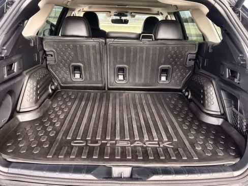 Used 2022 Subaru Outback Limited XT image 20