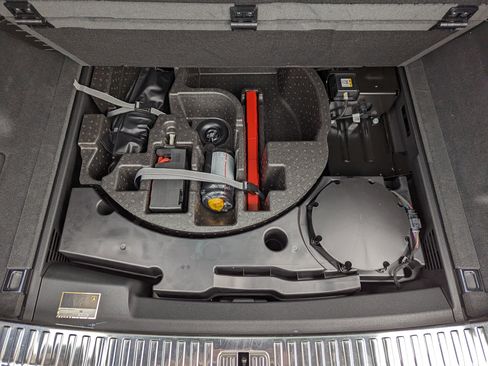 Used 2021 Lamborghini Urus image 49