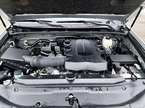 Used 2024 Toyota 4Runner TRD Off-Road image 30