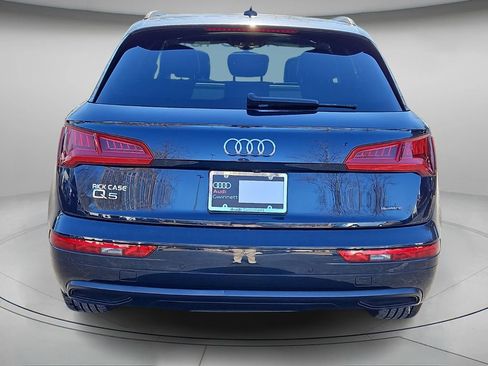 Used 2020 Audi Q5 2.0T Premium w/ Titanium Sport Package image 6