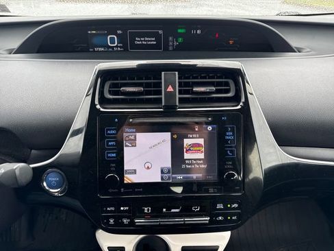 Used 2018 Toyota Prius Prime Plus FWD image 26