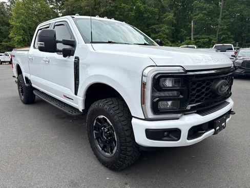 Used 2025 Ford F350 Lariat w/ Tremor Off-Road Package AWD/4WD image 8