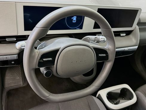 Used 2023 Hyundai Ioniq 5 SE image 18