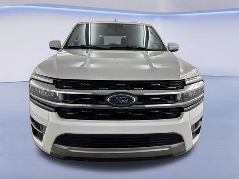 Used 2024 Ford Expedition Limited RWD image 2