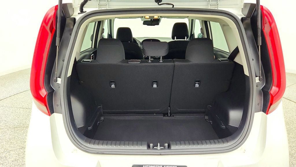 Used 2022 Kia Soul S FWD image 20