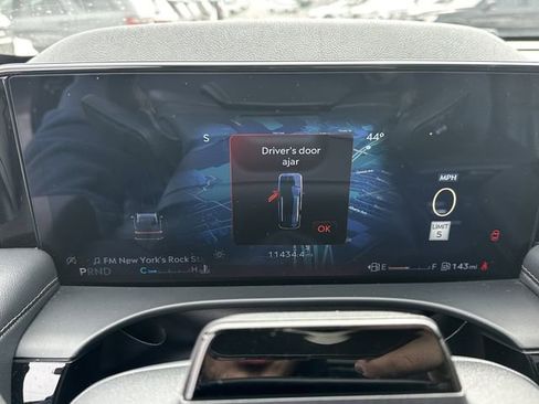 Certified 2025 Lincoln Aviator Reserve image 20