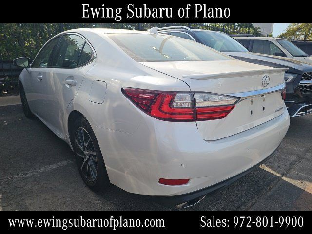 Used 2017 Lexus ES 350 w/ Luxury Package FWD image 4