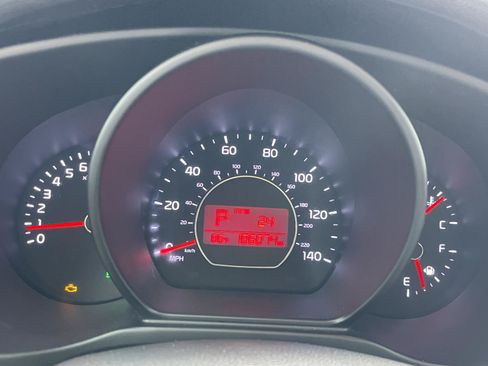 Used 2015 Kia Soul + FWD image 9