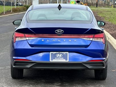 Used 2023 Hyundai Elantra SEL