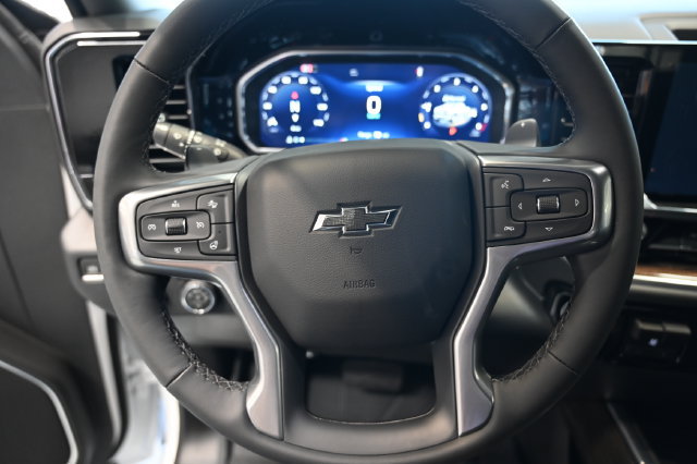 New 2026 Chevrolet Silverado 1500 RST w/ Redline Edition AWD/4WD image 24