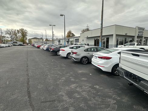 Used 2018 RAM 2500 Tradesman w/ Chrome Appearance Group image 65