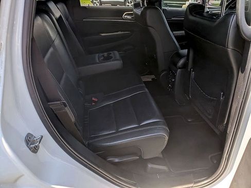 Used 2017 Jeep Grand Cherokee Limited AWD/4WD image 24