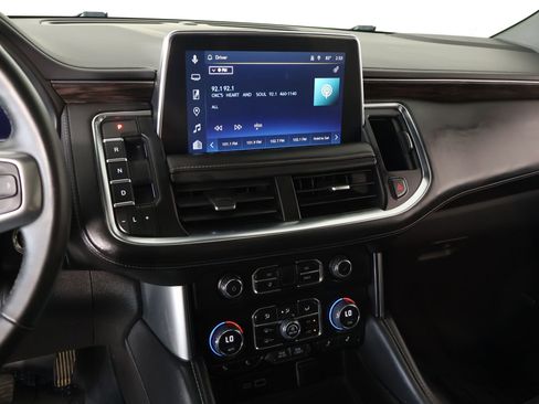 Used 2023 Chevrolet Tahoe Z71 w/ Luxury Package AWD/4WD image 5