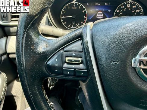 Used 2017 Nissan Maxima 3.5 SL FWD image 22