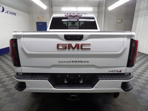 Used 2024 GMC Sierra 2500 AT4 w/ AT4 Premium Plus Package image 43