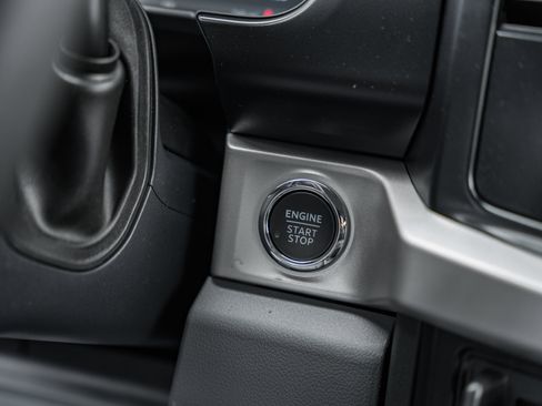 New 2026 Ford F250 XLT w/ XLT Premium Package image 31