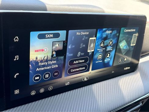 New 2026 Nissan Kicks SR FWD image 37