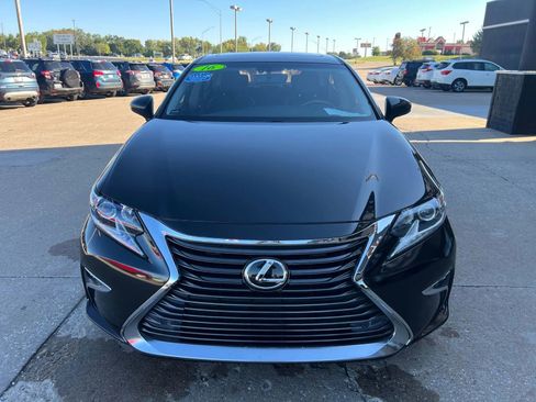 Used 2016 Lexus ES 350 image 2