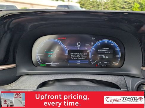 Used 2024 Toyota Crown AWD/4WD image 17
