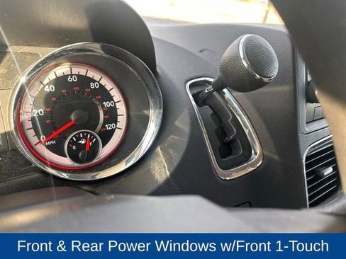 Used 2013 Dodge Grand Caravan SE FWD image 19