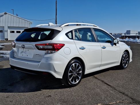 Certified 2022 Subaru Impreza 2.0i Limited image 6