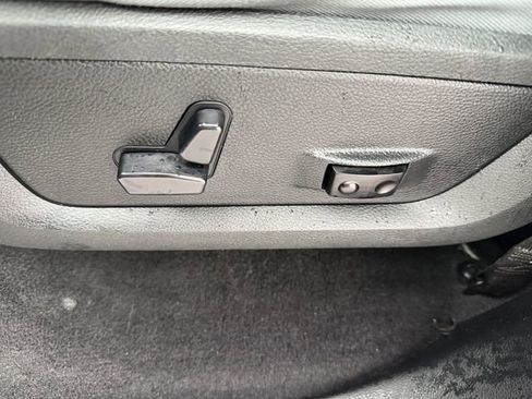 Used 2018 RAM 1500 Outdoorsman image 16