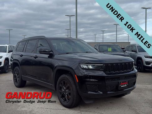 Used 2025 Jeep Grand Cherokee L Altitude AWD/4WD image 1