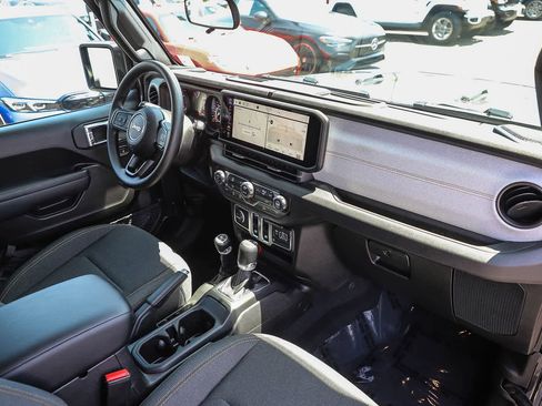 Used 2026 Jeep Wrangler Sport AWD/4WD image 12