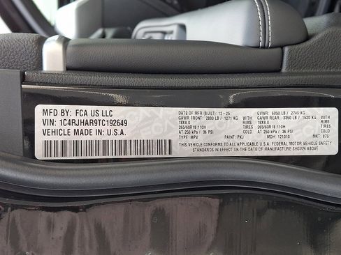 New 2026 Jeep Grand Cherokee Altitude image 17