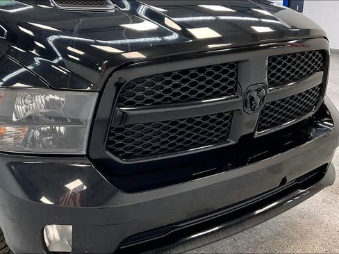 Used 2022 RAM 1500 Express w/ Wheel & Sound Group AWD/4WD image 32