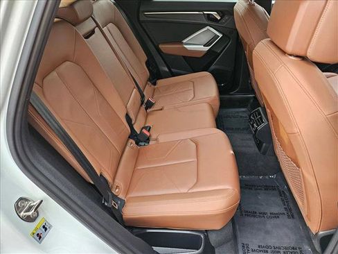 Used 2025 Audi Q3 2.0T Premium w/ Convenience Package image 18