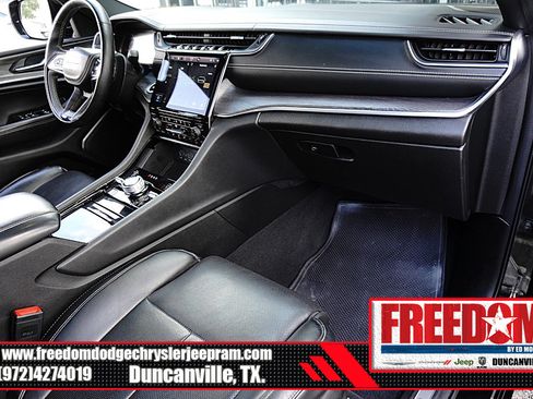Certified 2023 Jeep Grand Cherokee L Overland w/ Advanced Protech Group III AWD/4WD image 12
