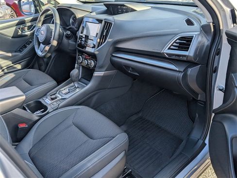 Used 2023 Subaru Forester Premium image 19