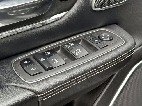 Used 2022 RAM 1500 Laramie image 17