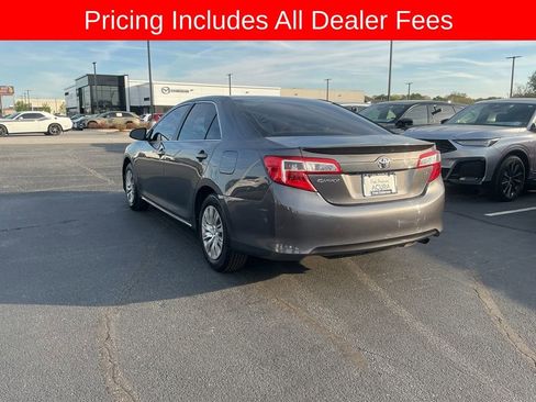 Used 2014 Toyota Camry LE FWD image 3