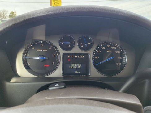 Used 2007 Cadillac Escalade AWD w/ Information Package image 22