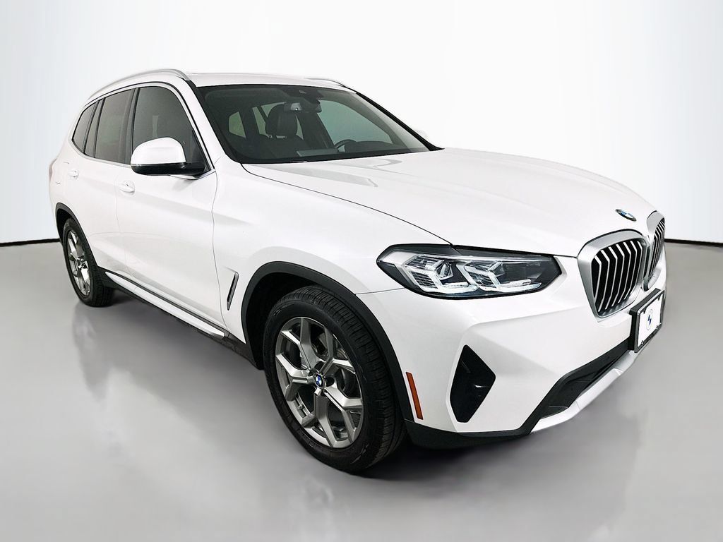 Used 2024 BMW X3 sDrive30i RWD image 3