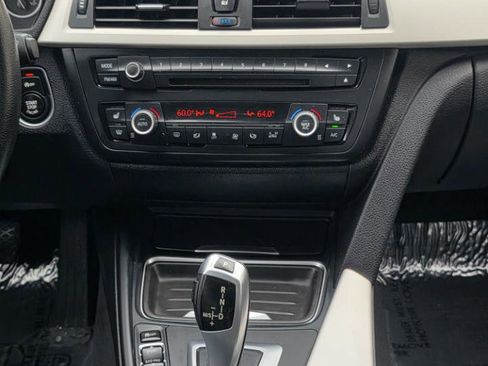 Used 2014 BMW 320i xDrive Sedan AWD/4WD image 17