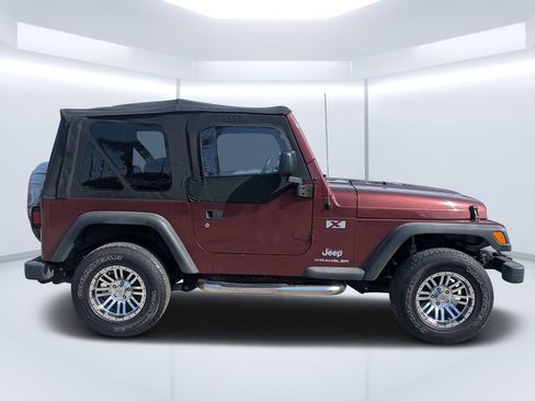 Used 2004 Jeep Wrangler X AWD/4WD image 2
