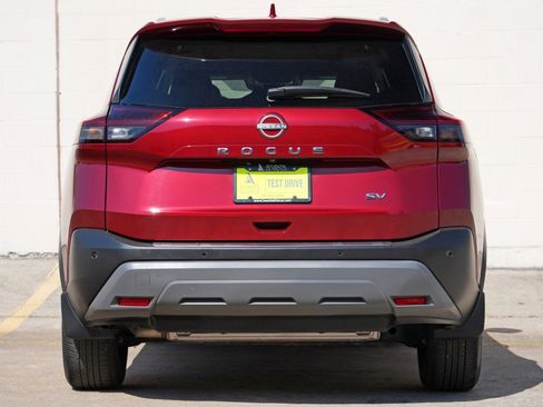 Used 2023 Nissan Rogue SV w/ SV Premium B Package FWD image 10