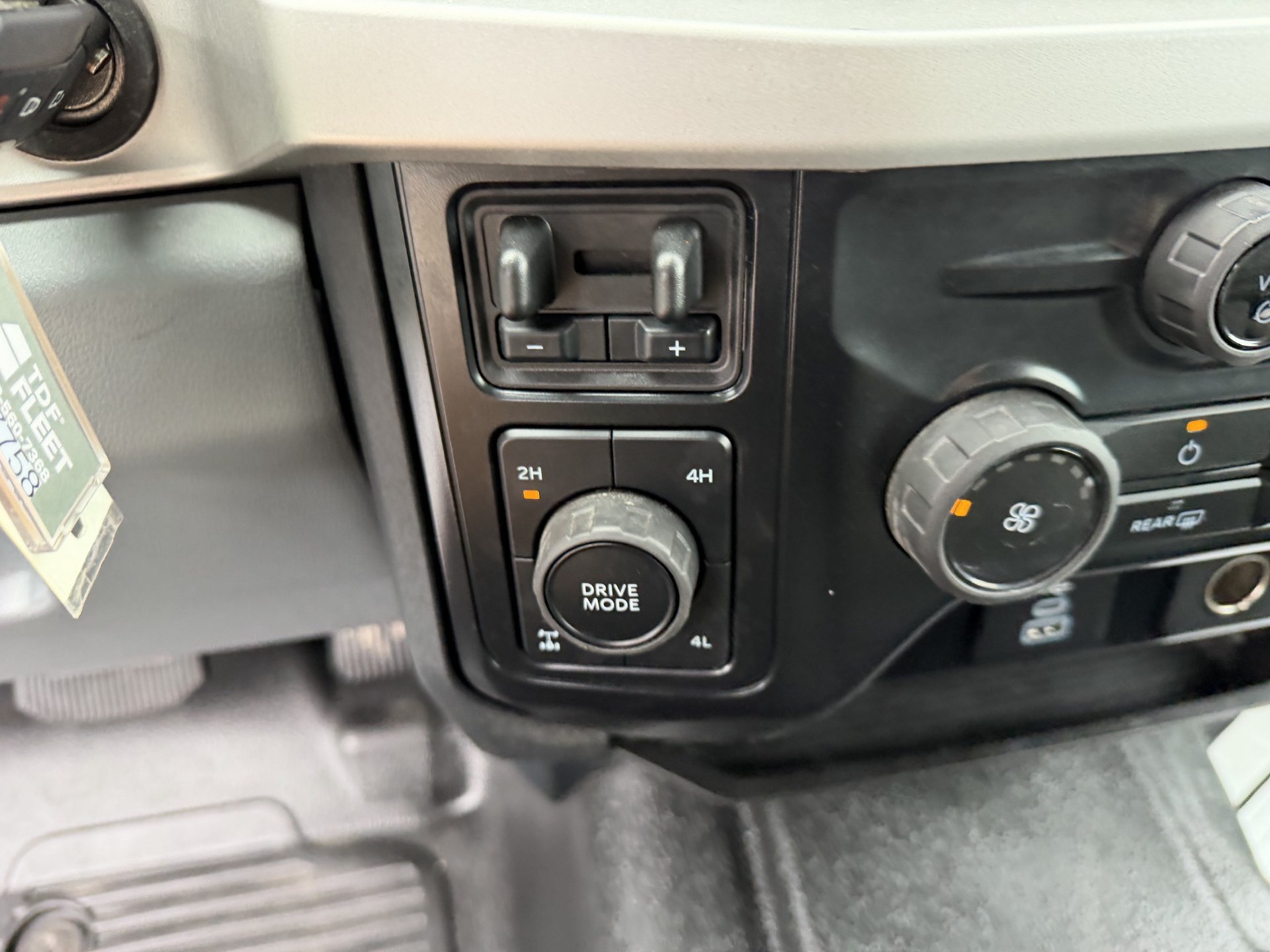 Used 2025 Ford F250 XLT w/ FX4 Off-Road Package AWD/4WD image 7