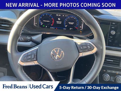 Used 2023 Volkswagen Taos SEL image 12