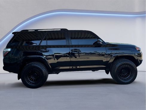 Used 2019 Toyota 4Runner SR5 RWD image 7