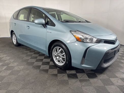 Used 2017 Toyota Prius V Four image 1