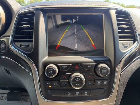 Used 2014 Jeep Grand Cherokee Limited AWD/4WD image 16