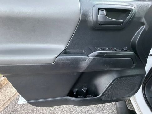 Used 2019 Toyota Tacoma SR w/ SR Convenience Package RWD image 14