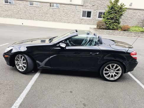 Used 2005 Mercedes-Benz SLK 350 image 9