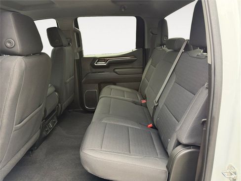 Used 2023 Chevrolet Silverado 1500 LT AWD/4WD image 13