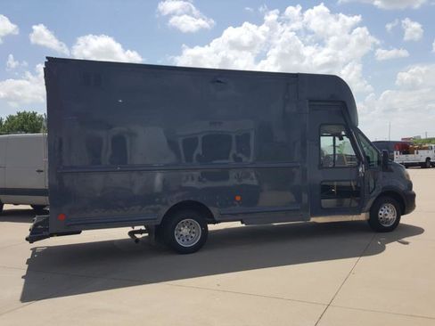 Used 2021 Ford Transit 350 DRW image 6