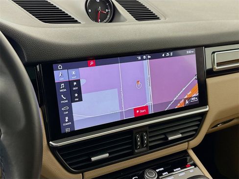 Certified 2020 Porsche Cayenne image 21